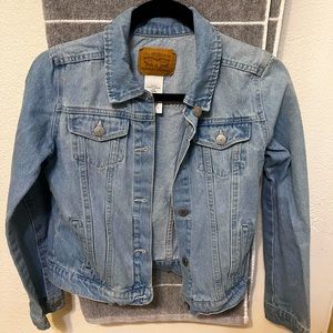 Levi’s Jean jacket for teens